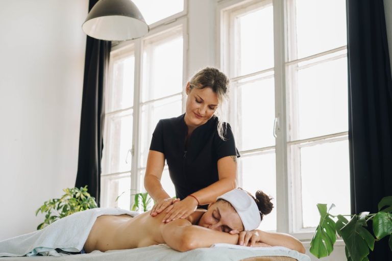 massage naturiste à Paris